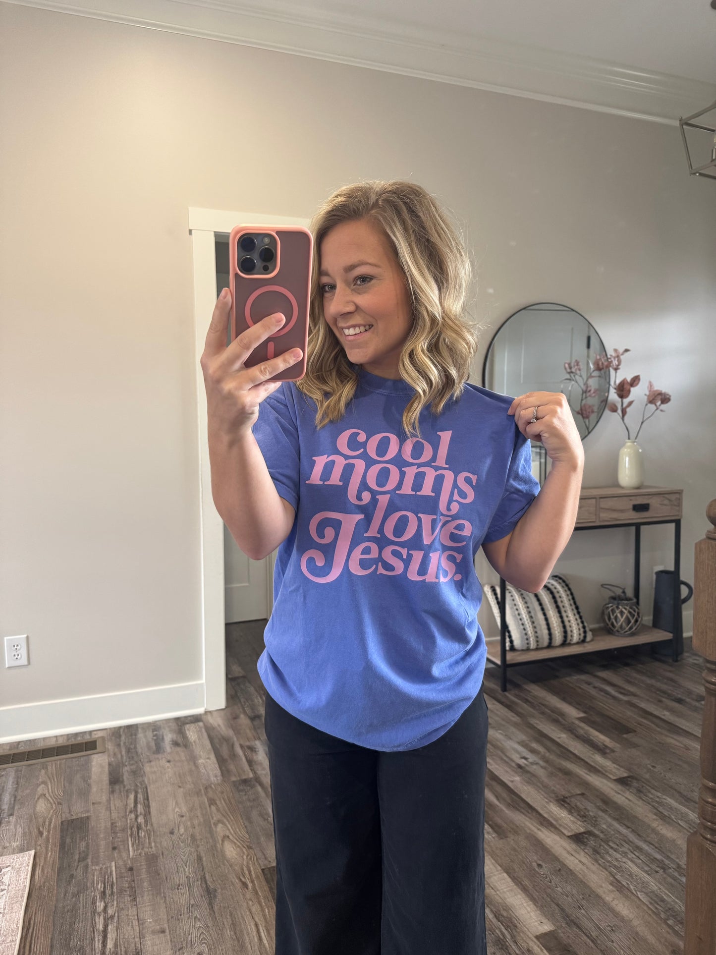 Cool Moms Love Jesus Tee (Periwinkle)