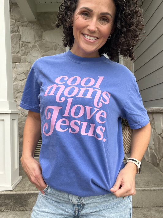 Cool Moms Love Jesus Tee (Periwinkle)