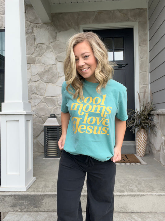 Cool Moms Love Jesus Tee (Seafoam)