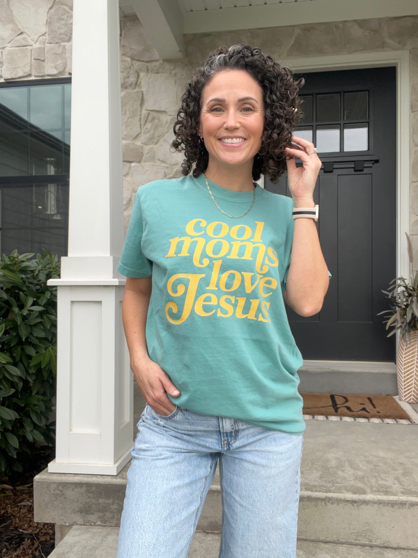 Cool Moms Love Jesus Tee (Seafoam)